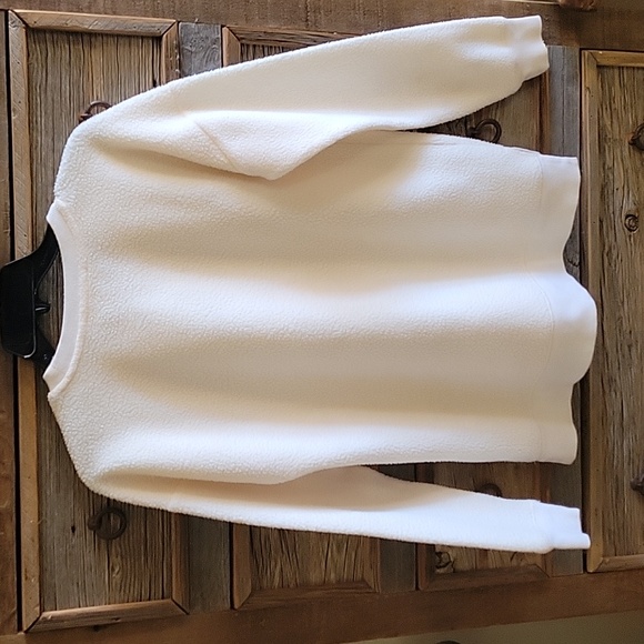 Michael Kors Cream Colored, Fuzzy, Oversized Top, Crew Neck, Long Sleeve, Small - Picture 4 of 7